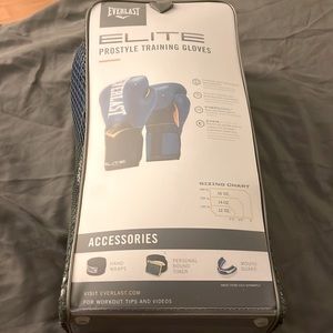 Everlast pro style boxing gloves